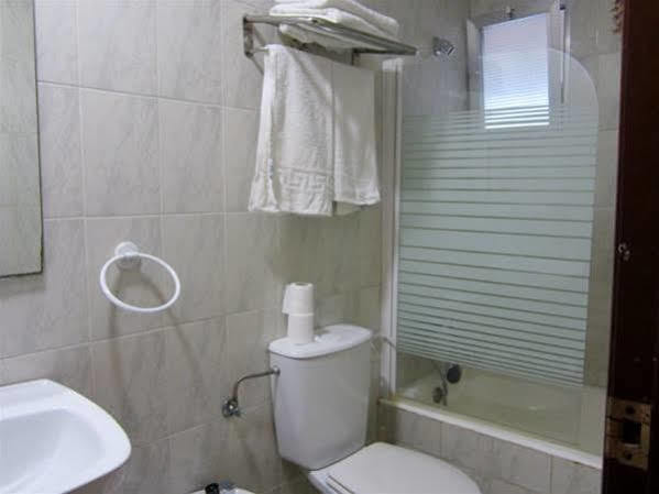 Hotel Niza Salou Esterno foto